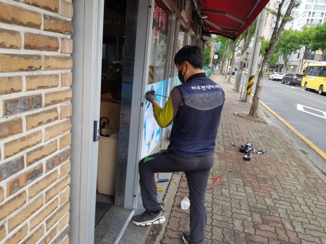 c81b99bc7954f20ee7aa09b522d56040_1623203