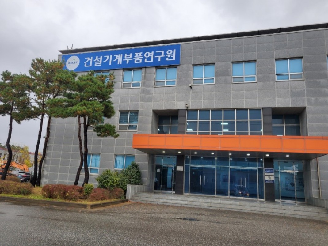 7a56d632f9517200bb11ca7c9a94f7bd_1636527